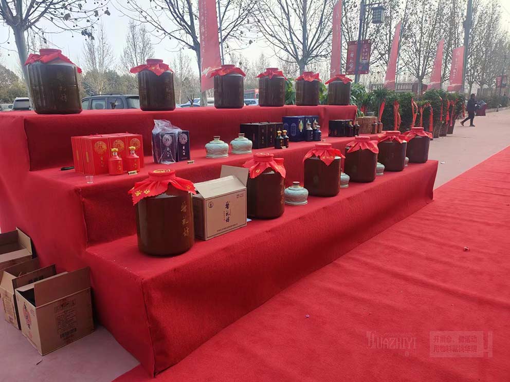 華熠合唱臺(tái)租賃參與新鄭醬禮坊開(kāi)業(yè)現(xiàn)場(chǎng)