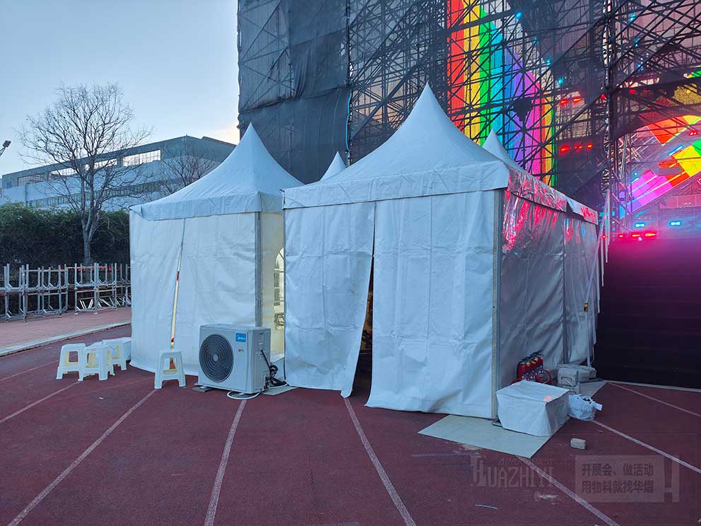 鄭州富士康年會現(xiàn)場—華熠廠家出租搭建尖頂篷房