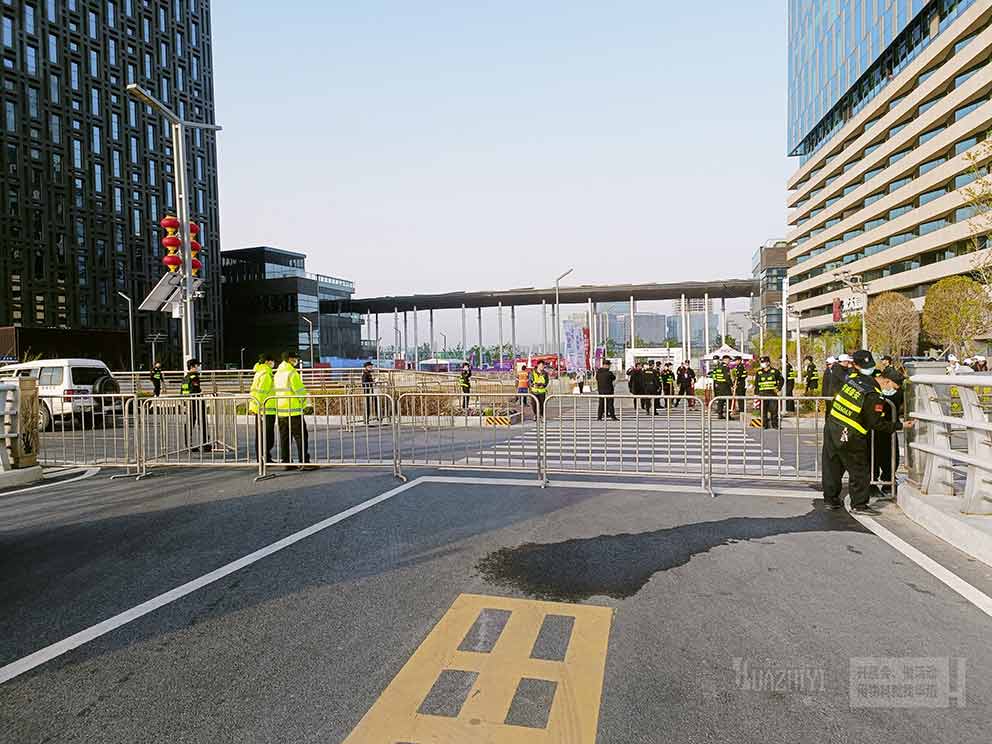 鐵馬護欄出租廠家介紹護欄都有哪些種類