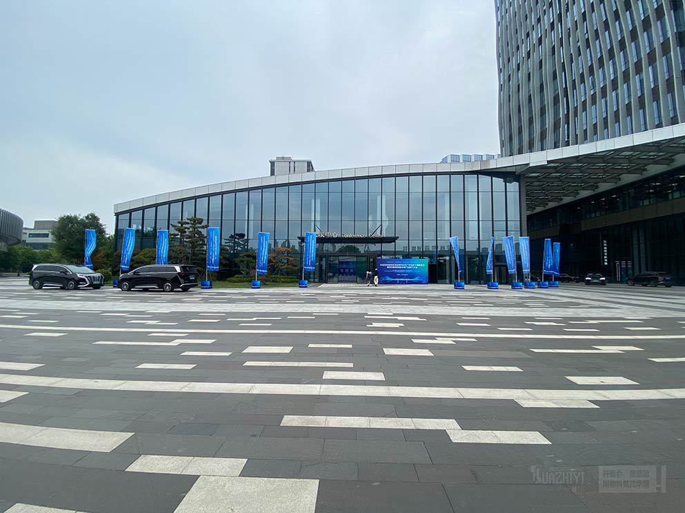航空港區(qū)臨時會議使用華熠鄭州道旗出租