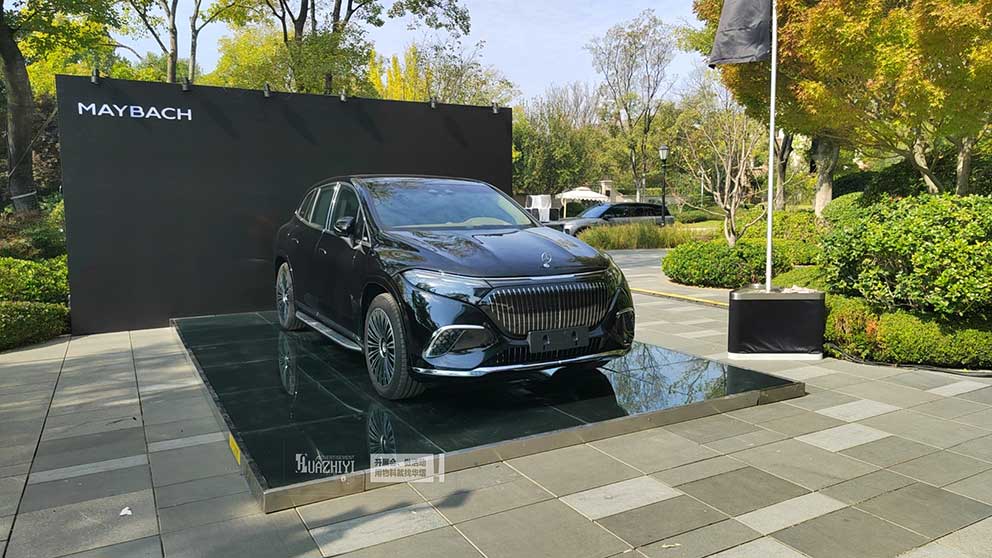 鄭州地臺(tái)出租鋪設(shè)玻璃地臺(tái)助力車(chē)展